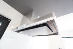 調理時の蒸気や匂いが換気扇に誘導され、効率的に排煙ができます＾＾