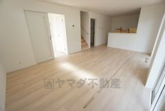 広々とした約18帖のLDK。