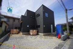 オール電化＾＾角地＾＾敷地約56坪＾＾4LDK＾＾2階3居室WIC付き。JR「田代」駅まで徒歩7分。鳥栖市バス「田代外町住宅南」まで徒歩1分。鳥栖駅・フレスポ鳥栖行き＾＾
