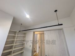 室内物干しは、雨の日や花粉の季節でも気にせず洗濯物が干せるので嬉しいですね＾＾