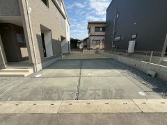  カースペース2台分。