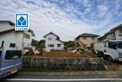 4ＬＤＫ。平屋。LDK広々20.5帖。敷地約70坪。駐車スペース3台分＾＾