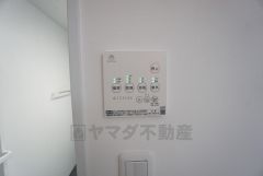 浴室暖房乾燥機には、暖房、乾燥、涼風、換気の4つの機能が付いています。タイマー付きです。換気・雨の日の洗濯も安心です＾＾