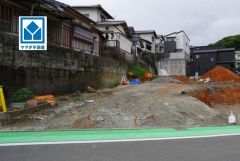 東月隈小学校、目の前＾＾西鉄バス「浦田」歩9分。博多駅行＾＾