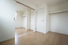 可動間仕切りの洋室なのでライフスタイルや家族構成の変化に対しても柔軟に対応できます。