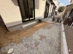 お庭付き＾＾お子さまの外遊びの場としても＾＾リビング・洋室からも様子が見守れるので安心です＾＾