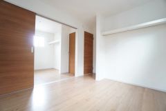 可動間仕切りの洋室なのでライフスタイルや家族構成の変化に対しても柔軟に対応することができます。