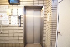 エレベーター完備＾＾カメラ付き。