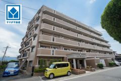 R8年6月リフォーム完了済＾＾角部屋。ららぽーと福岡(車4分/2.1ｋｍ)西鉄バス「半道橋」歩5分。博多駅行き＾＾