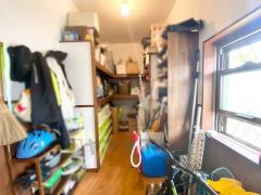 玄関にはシューズクローク付き。ご家族全員分の靴からベビーカーやゴルフバッグなどもしっかり収納できます＾＾ 