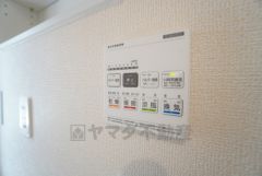 浴室暖房乾燥機には、暖房、乾燥、涼風、換気の4つの機能が付いています。タイマー付きです。換気・雨の日の洗濯も安心です＾＾