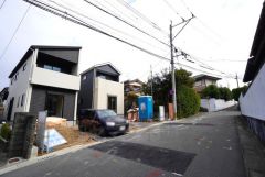 前面道路は南側約6ｍの公道に面しています＾＾