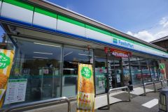 ファミリーマート　福岡柳河内二丁目