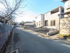 全面道路は南側約4.58ｍの公道に面しています＾＾