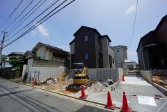 前面道路は西側約4ｍに面しています＾＾