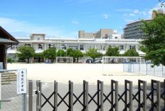 春日北小学校