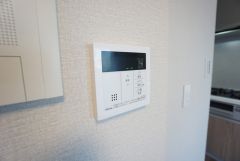 おいだき機能つきなのでお風呂に入る時間が異なるご家庭には嬉しいですね。ボタン一つで快適で便利な生活が＾＾