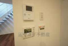 キッチン横からボタン一つで快適生活。