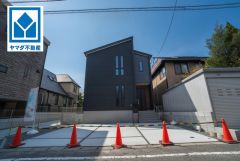 筑紫野東小学校まで徒歩10分と近く、お子様も無理なく通えます。スーパーやコンビニなども近く周辺環境充実。快適でゆとりのある生活空間で新生活を始めましょう^^
