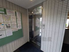 エレベーター完備。