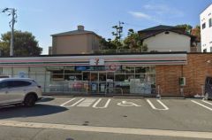 セブンイレブン　福岡長丘1丁目店
