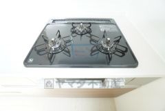 3口コンロなので、効率よくお料理が楽しめます。毎日のお料理も楽しくなりますね＾＾