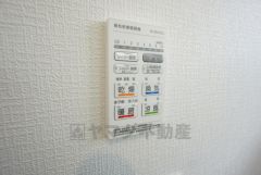 浴室暖房乾燥機には、暖房、乾燥、涼風、換気の4つの機能が付いています。タイマー付きです。換気・雨の日の洗濯も安心です＾＾