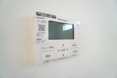 設定した湯量で自動お湯張りが可能。毎日の入浴準備を快適にサポートします。