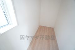 2.2帖。主寝室にはの納戸あり＾＾