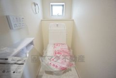 トイレは1階と2階それぞれに設けられています。