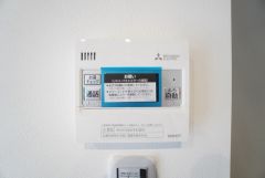 おいだき機能つきなのでお風呂に入る時間が異なるご家庭には嬉しいですね。ボタン一つで快適で便利な生活が＾＾