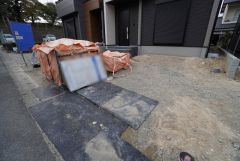 駐車スペースはゆとりある2台分を確保。マイカー用に、お客さま用に、余裕を持ってご利用いただけます。