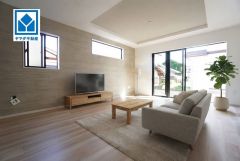 家具はCGによるイメージです。家族が集まる開放的なリビング。思い思いの時間を過ごしたり、家族みんなで食事をしたり、素敵な団らんの場になりますね＾＾