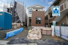 コンビニ、ドラッグストア徒歩3分圏内＾＾周辺環境充実しています。西鉄バス「池の下」停徒歩10分＾＾