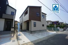 角地＾＾南向き。和室含む4LDK。老司小(歩2分)＾＾バス停歩1分＾＾