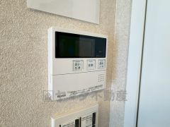 おいだき機能つきなのでお風呂に入る時間が異なるご家庭には嬉しいですね。ボタン一つで快適で便利な生活が＾＾