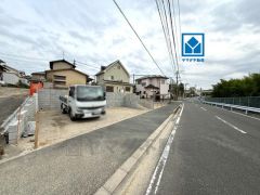 前面道路。西鉄バス停「国立福岡病院」まで徒歩約4分＾＾