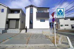 角地＾＾西鉄バス「中尾二丁目」歩4分＾＾大橋天神・博多駅など多方面行。歩6分圏にマルキョウ＆コンビニ3種＆郵便局＆銀行など周辺環境充実＾＾