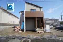 駅近＾＾西鉄「井尻駅」歩4分。歩5分圏にマックスバリュ、セブン、ファミマ、保育園、郵便局、銀行など周辺環境充実しています＾＾