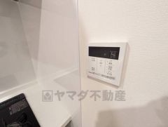 おいだき機能つきなのでお風呂に入る時間が異なるご家庭には嬉しいですね。ボタン一つで快適で便利な生活が＾＾ 