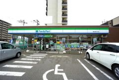 ファミリーマート　博多吉塚五丁目