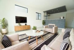 窓から光が差し込む明るいダイニングです＾＾家具はCGによるイメージ画像