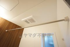 浴室暖房乾燥機付きなので梅雨時期などに便利ですね＾＾