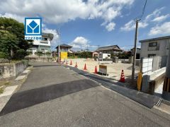 鳥栖プレミアム・アウトレットまで（車約7分/3.6ｋｍ）、イオンモール筑紫野まで（車約17分/13.7ｋｍ）。周辺環境充実です＾＾
