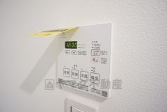 浴室暖房乾燥機には、暖房、乾燥、涼風、換気の4つの機能が付いています。タイマー付きです。換気・雨の日の洗濯も安心です＾＾