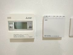 おいだき機能つきなのでお風呂に入る時間が異なるご家庭には嬉しいですね。ボタン一つで快適で便利な生活が＾＾