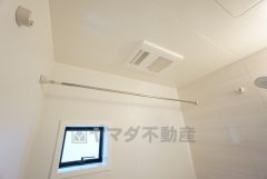 雨の日でも洗濯物が干せる室内物干し完備＾＾