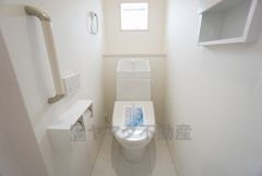 トイレは1階と2階それぞれに設けられています。