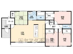 生活がワンフロアで完結する平屋建て＾＾和室含む4LDK。LDKは広々18帖＾＾主寝室にWICなど全居室収納付き＾＾