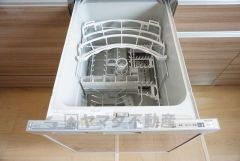 同仕様写真。家事の時間が短縮できる食器洗浄乾燥機付。後片付けもラクラクです。